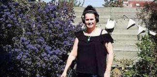 Mulher usa detector de metais em seu quintal e encontra moeda avaliada em R$17 mil