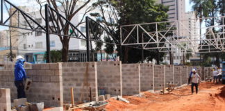 Prefeitura suspende licitação e Camelódromo deve sofrer novo atraso