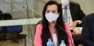 Prefeito indica Professora Joana D’arc como líder do Governo