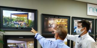 Prefeito Ed Thomas participa de reunião para conhecer empreendimentos da Mampei Funada