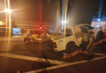 Polícia Rodoviária encontra S-10 abandonada lotada com cigarros do Paraguai