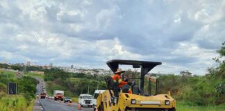 Recape da rodovia Ângelo Rena é iniciado valor gasto é de R$ 6,4 milhões