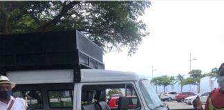 Manifestantes protestam contra demora na apuração do crime onde prudentino foi incendiado em Florianópolis