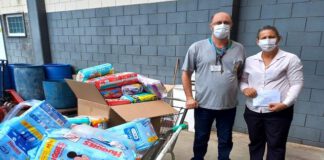 Fundo Social de Solidariedade recebe doação de 1.600 fraldas da Rede Atacadão