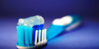 PÓS-COVID: Devo jogar fora a escova de dente se pegar covid-19?