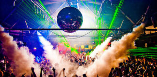 Trabalhadora é demitida após publicar fotos em festa durante licença de depressão