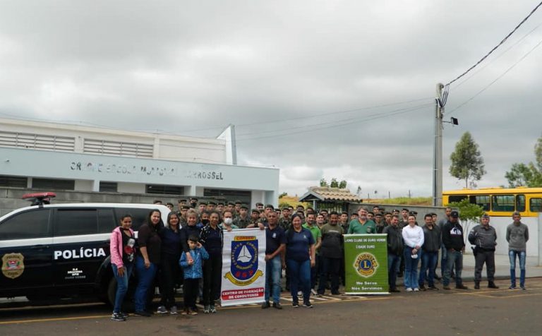 Polícia Civil participa de campanha de agasalho em Ouro Verde