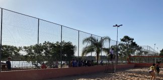 Balneário da Amizade oferece aulas gratuitas de Beach Tennis