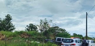 Prefeitura flagra descarte irregular de lixo em estrada do Sete Copas