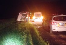 Caminhão tomba na Raposo Tavares em Regente Feijó