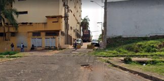 Polícia Civil prende homem vendendo “crack” atrás de Hotel na Avenida Brasil