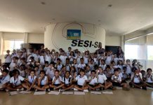 Alunos do SESI de Prudente recebem medalhas por bom desempenho em olimpíada de robótica