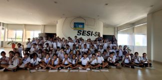 Alunos do SESI de Prudente recebem medalhas por bom desempenho em olimpíada de robótica