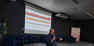 Secretários municipais assistem palestra sobre Lei de alíquota de 2% do ISS de softwares