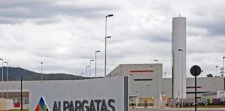 Havaianas demite mais de 600 funcionários no Nordeste