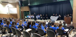 Escola de Dracena faz juri-simulado com alunos do ensino médio sobre livro de Machado de Assis