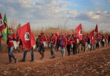 VÍDEO: Frente da Agropecuária lança campanha contra o MST