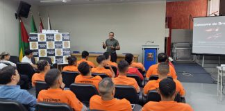 Polícia Civil promove palestra sobre drogas para jovens do Senai em Dracena