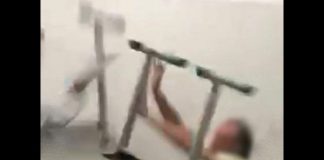 VÍDEO: Aluno da escola doutor José Foz atira carteiras e ameaça professor de morte