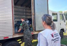 Fundo Social recebe 3 mil peças de roupas em drive-thru da Campanha do Agasalho