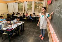 Governo de SP abre concurso para 15 mil professores de ensino fundamental e médio