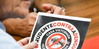 Moradores que deixarem equipes anti-dengue entrarem na residência receberão selo “Casa Vistoriada”
