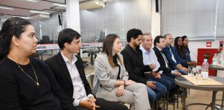 CÂMARA DE PRUDENTE: Vereadores, prefeitos e juiz participam de mesa redonda no Parlamento Jovem