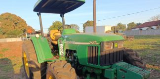 Trator roubado em Martinópolis é encontrado pela polícia em Brasilândia-MS