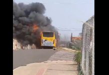 VIDEO: Ônibus da Sou Prudente pega fogo no Vida Nova Pacaembu
