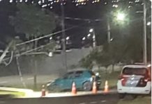 Motorista desvia de cachorro e atinge poste no João Domingos Neto