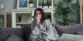 Estudo comprova que mulheres que namoram homens que ganham um salário mínimo envelhecem 12 vezes mais rápido