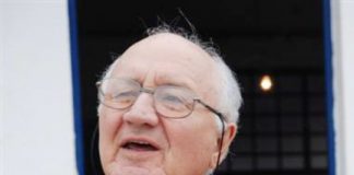 Câmara manifesta pesar pelo falecimento do locutor esportivo Flávio Araújo