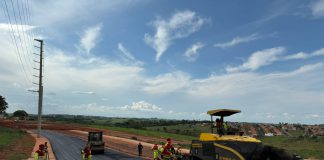 Prefeitura inicia pavimentação da avenida que vai ligar Humberto Salvador ao João Domingos