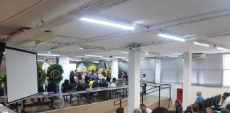 Centenas vão a velório da vereadora Miriam Brandão