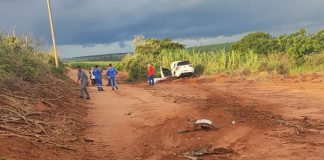 Motorista de 35 anos tem mal súbito cai com carro em ribanceira e morre em Taciba