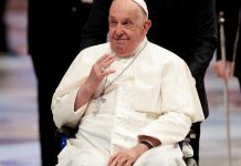 Novo boletim médico do Papa Francisco indica leve insuficiência renal