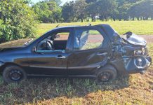 Fiat/Siena com motorista embriagado atinge carreta e três ficam feridos em Euclides da Cunha