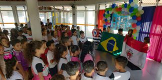 Escola do João Domingos Netto completa 1 ano e realiza festa com alunos