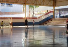 Escolinha gratuita de futsal de 7 a 10 anos da Semepp ainda possui vagas no PUM