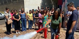 Equipe da Seduc recebe capacitação sobre brigada de incêndio e primeiros socorros