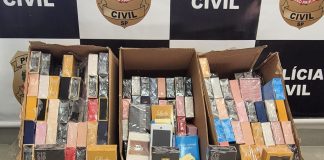 Polícia Civil de Pirapozinho apreende dezenas perfumes falsificados