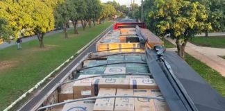 Caminhão que viria para Prudente com 1.200 caixas de cigarros é apreendido pela PRF