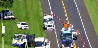 Caminhão com botijões de gás se envolve em engavetamento na SP-425 em Martinópolis