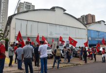 MST faz protesto em frente a Itesp em Presidente Prudente
