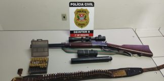 Polícia Civil apreende espingarda, luneta e silenciador com agressor de mulher em Rosana