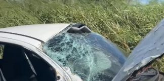 Mulher perde controle e capota carro em rodovia perto de Teodoro Sampaio