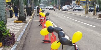 MAIO AMARELO: Semob realizou ação em frente a prefeitura nesta segunda-feira