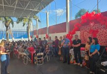 Centro de Referência do Idoso recebe cerca de 200 idosos para café do Dia das Mães