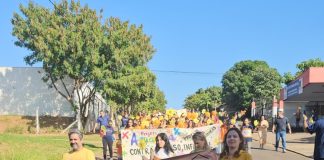 Caminhada reúne 200 crianças no Combate ao Abuso e Exploração Sexual infantil