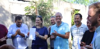 Prefeito Tupã anuncia retomada da obra da creche do Santa Mônica parada há 7 anos